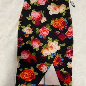 Floral guess pencil skirt